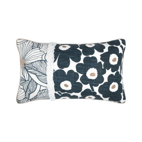 Coussin rectangulaire motif fleuri