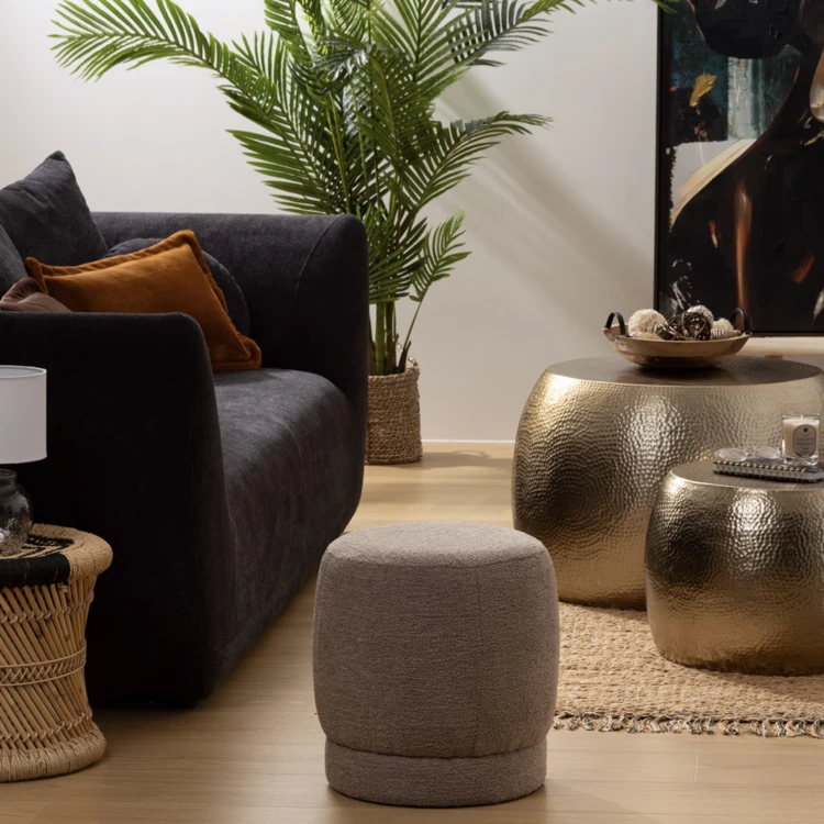 Moderner Boucle-Pouf