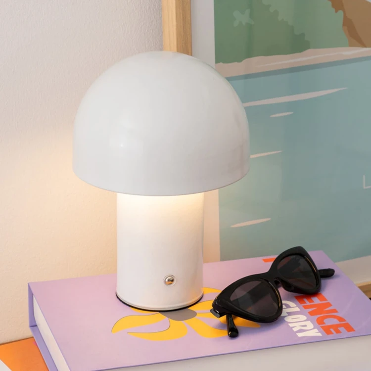 Lampe à poser LED USB en acier