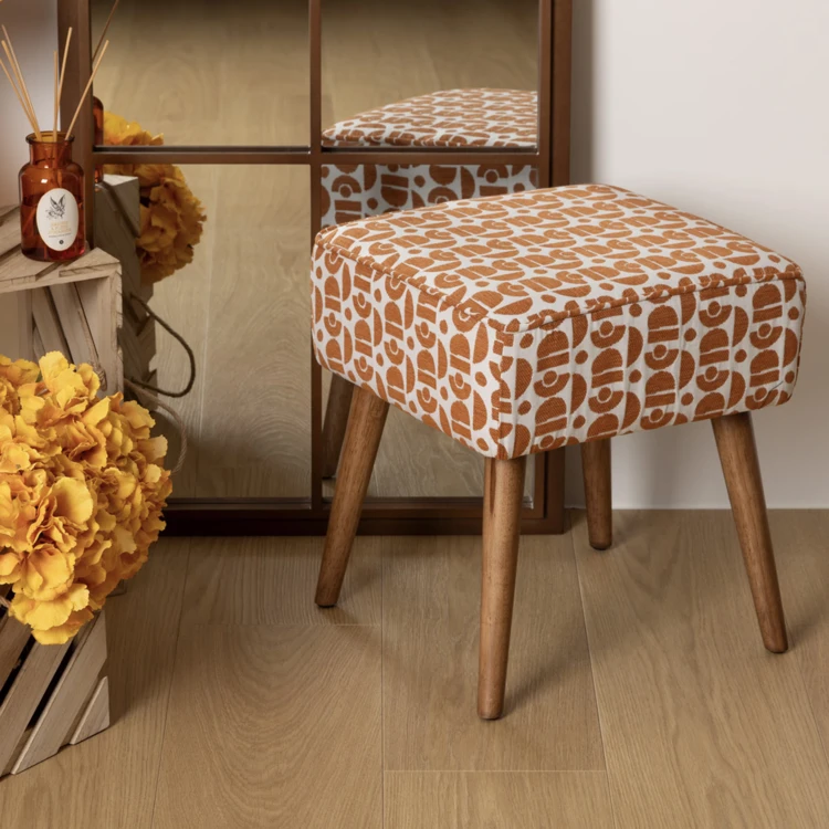 Hocker aus Chenille-Stoff mit Jacquard-Muster