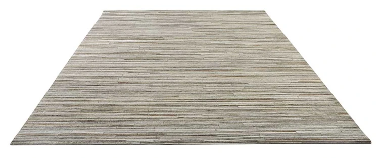 Tapis à Fines Bandes de Cuir