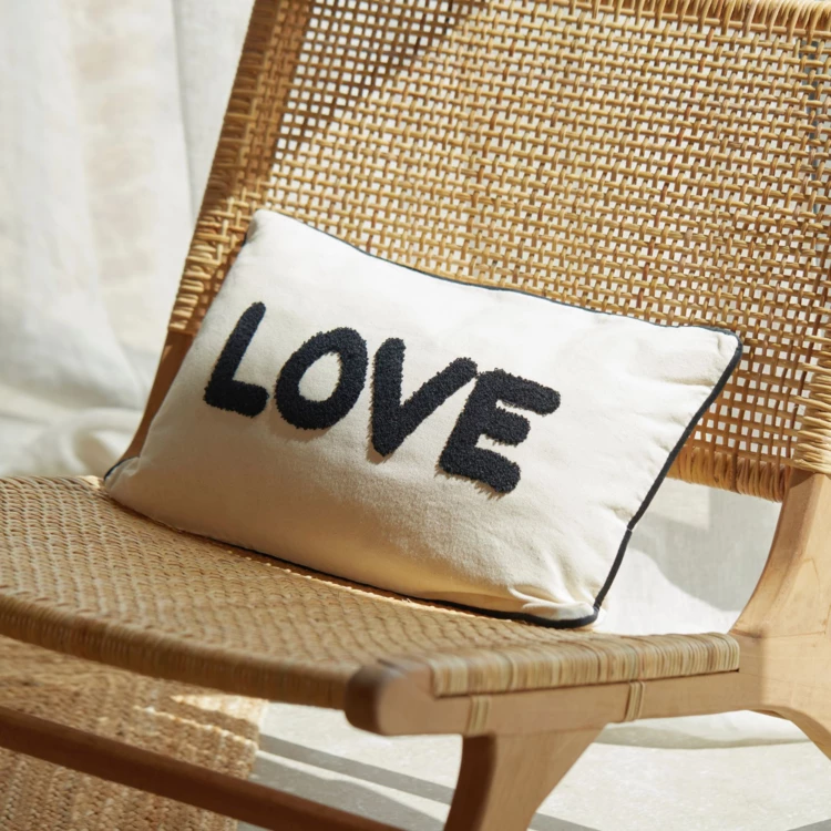 Coussin en toile Love