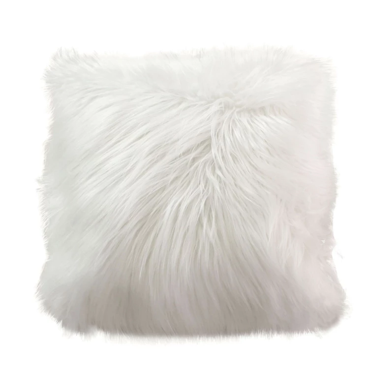 Coussin déhoussable uni imitation fourrure