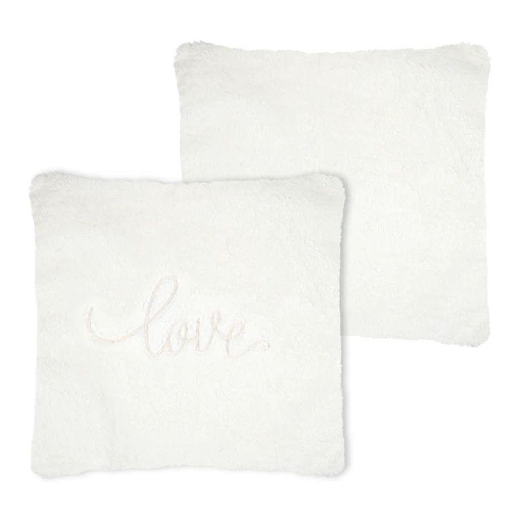 Coussin "love" brodé