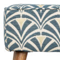 Hocker mit Jacquard-Muster